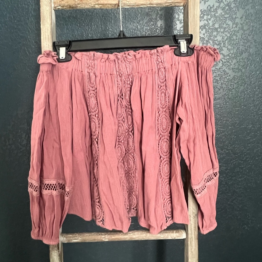 American Eagle Off the Shoulder Crop Top